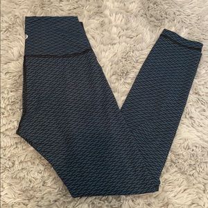 NWOT Lulu Wunder Under Leggings